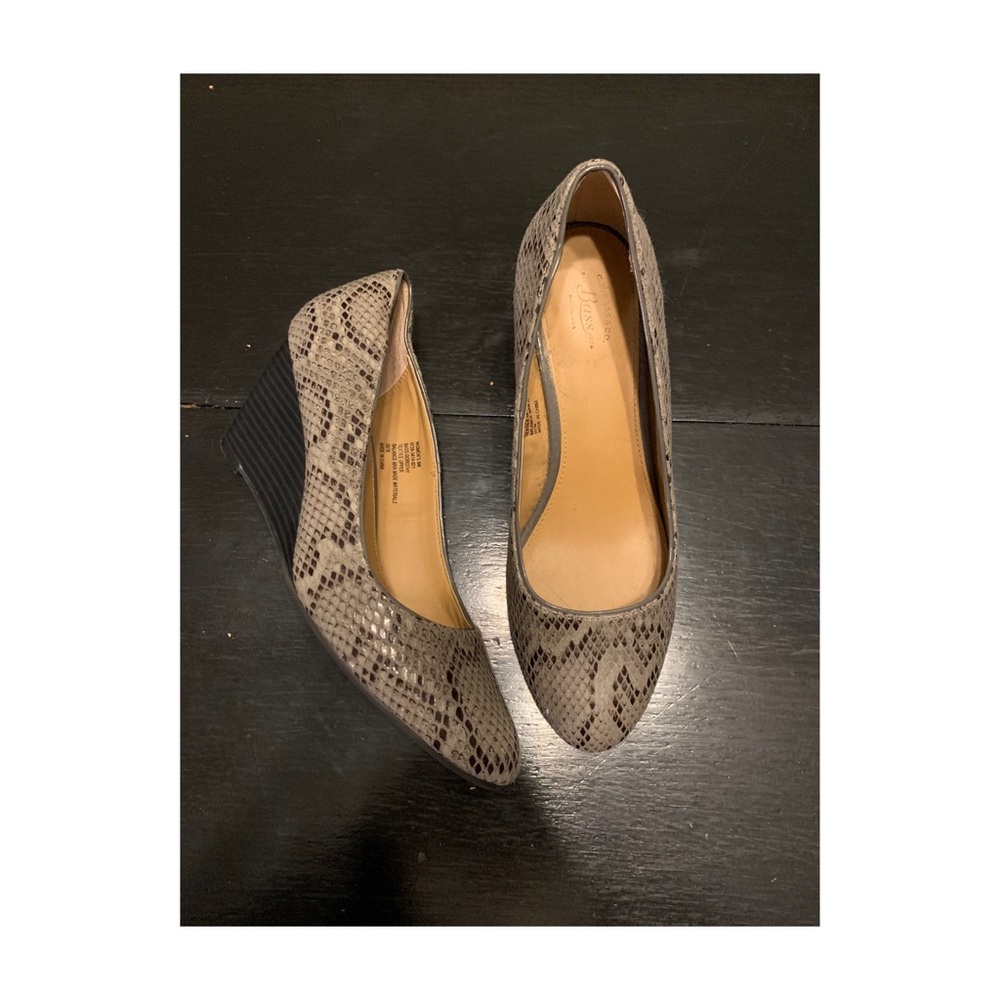 Snake skin wedge heel